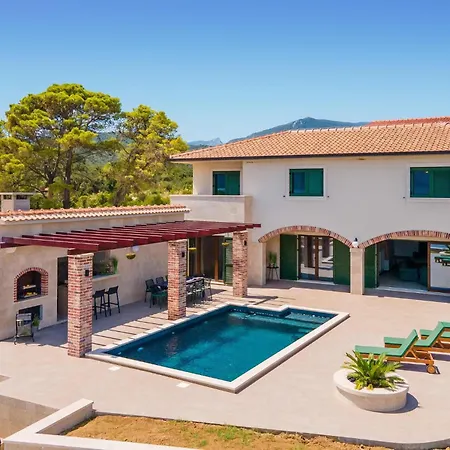 Stunning In Vikendica *