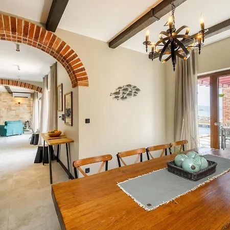 Holiday home Stunning In *