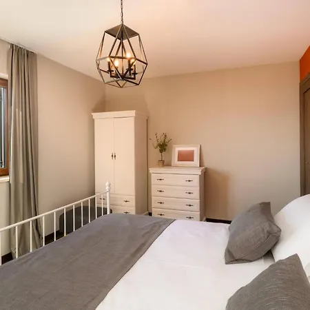 Holiday home Stunning In