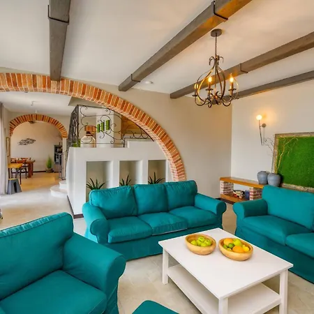 Holiday home Stunning In