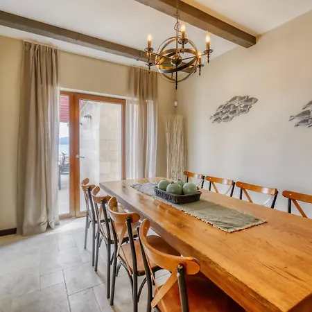 Stunning In Holiday home Drace