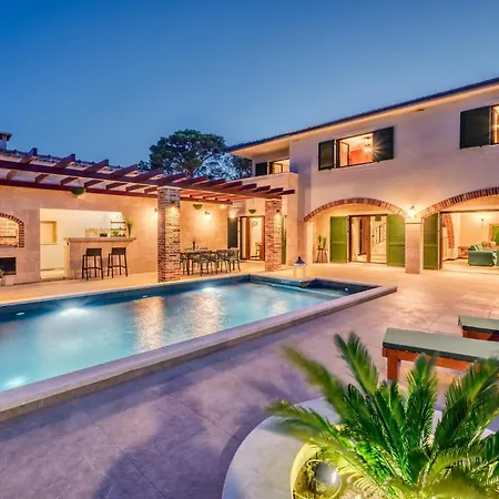 Stunning In Holiday home *