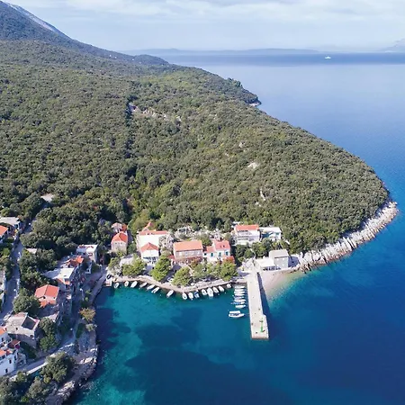 Stunning In Holiday home Drace